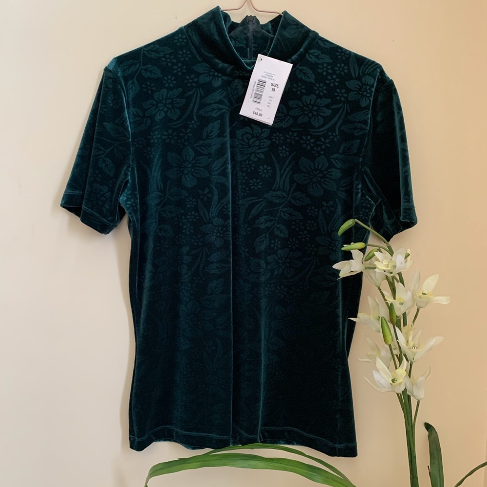 NWT beautiful blouse